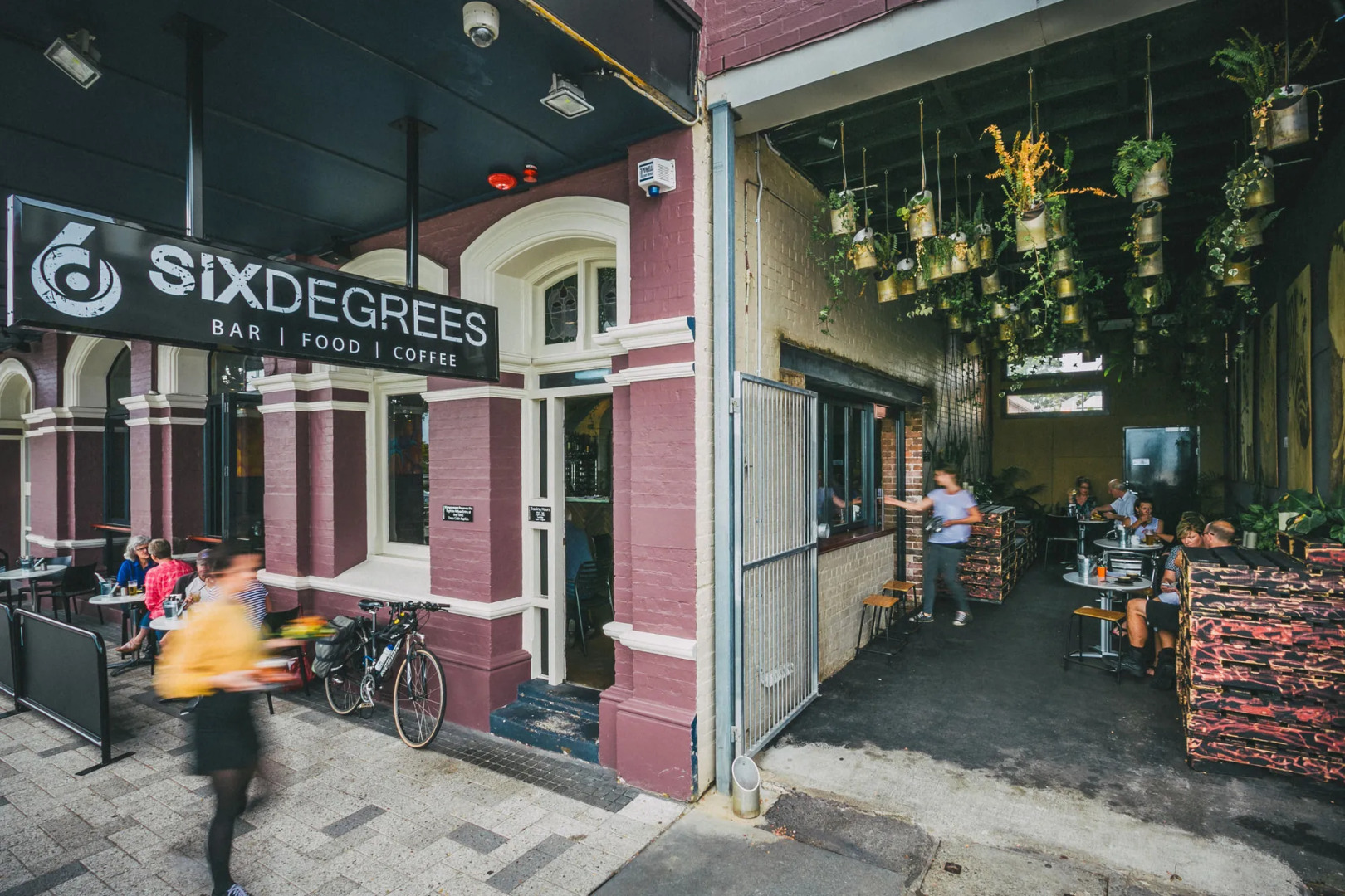 Six Degrees Boutique Hotel