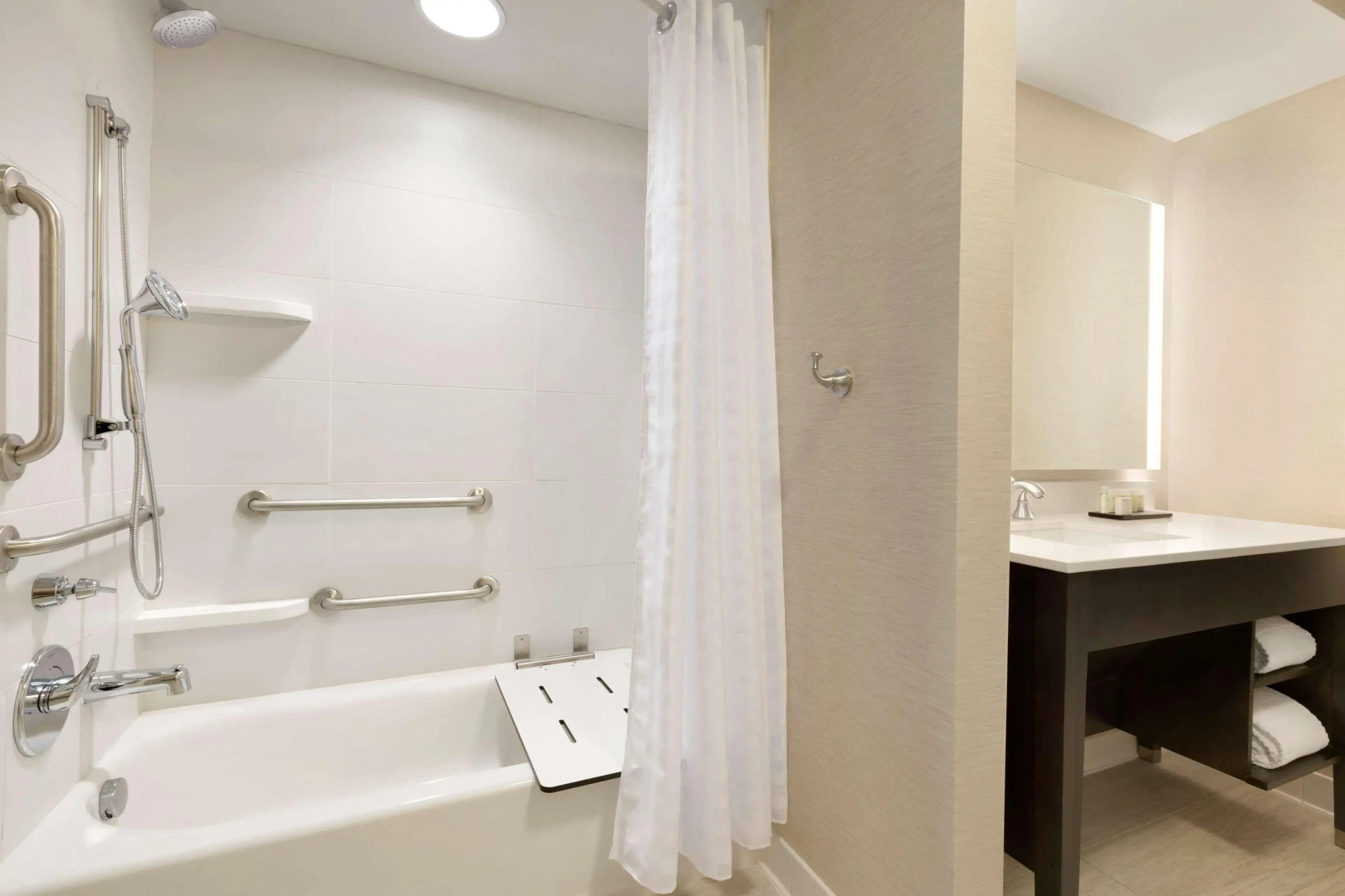 Embassy Suites by Hilton Greenville Downtown Riverplace