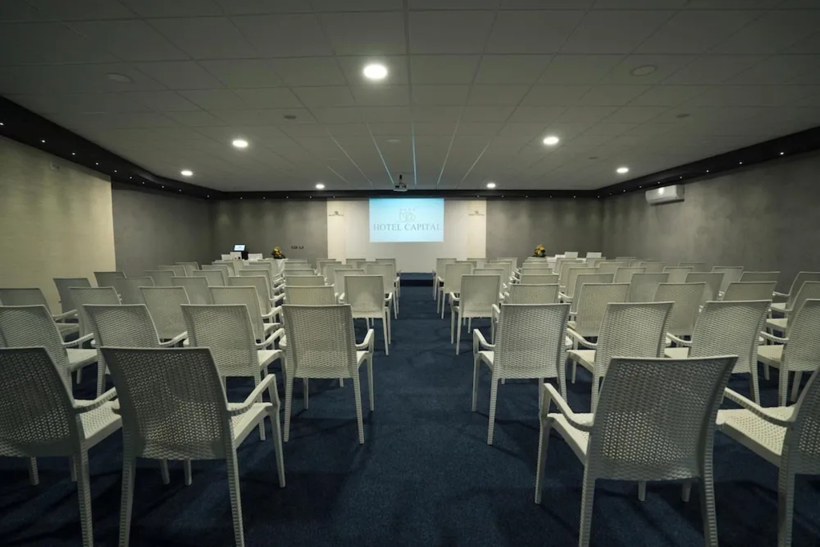 Hotel Capital