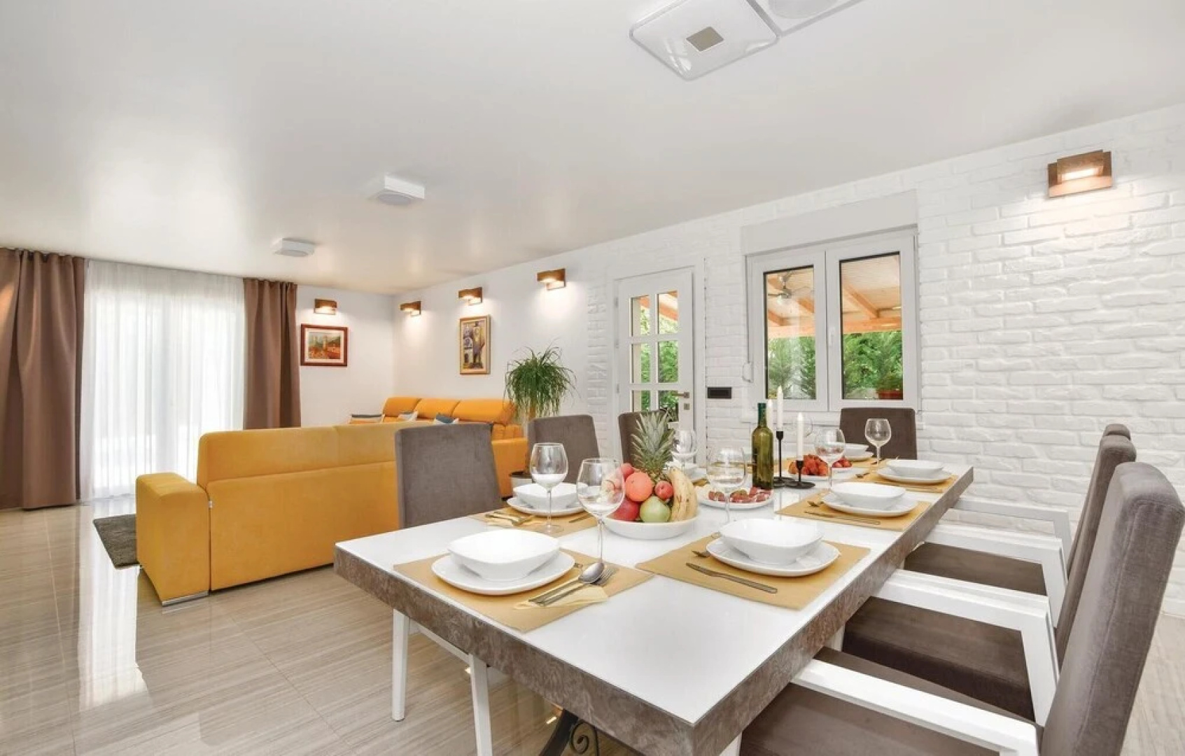 Amazing Home in Omis with Hot Tub, Sauna & WiFi