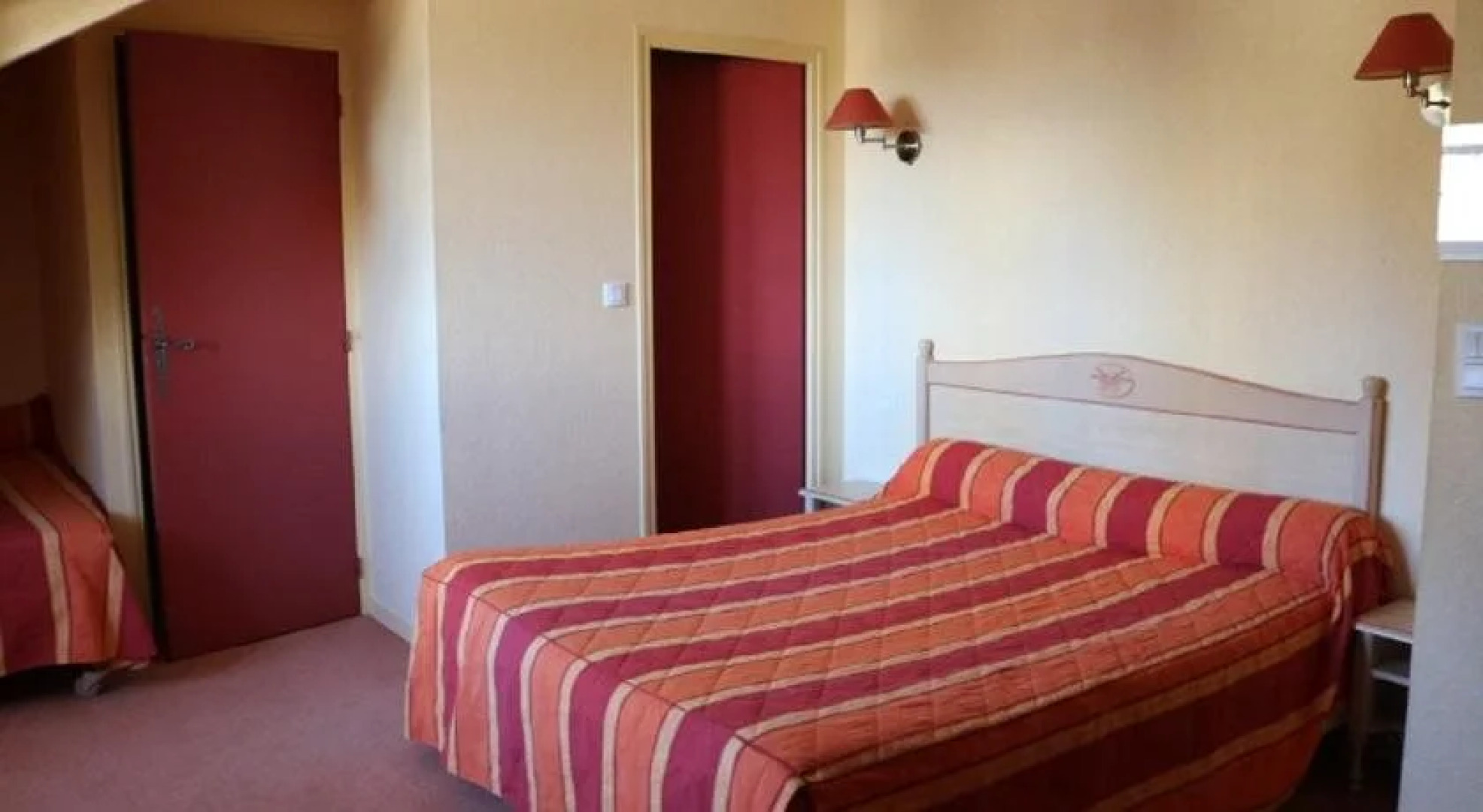 Logis Le Port Saint Aubin