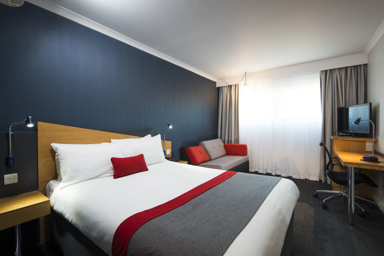 Holiday Inn Express East Midlands Airport by IHG