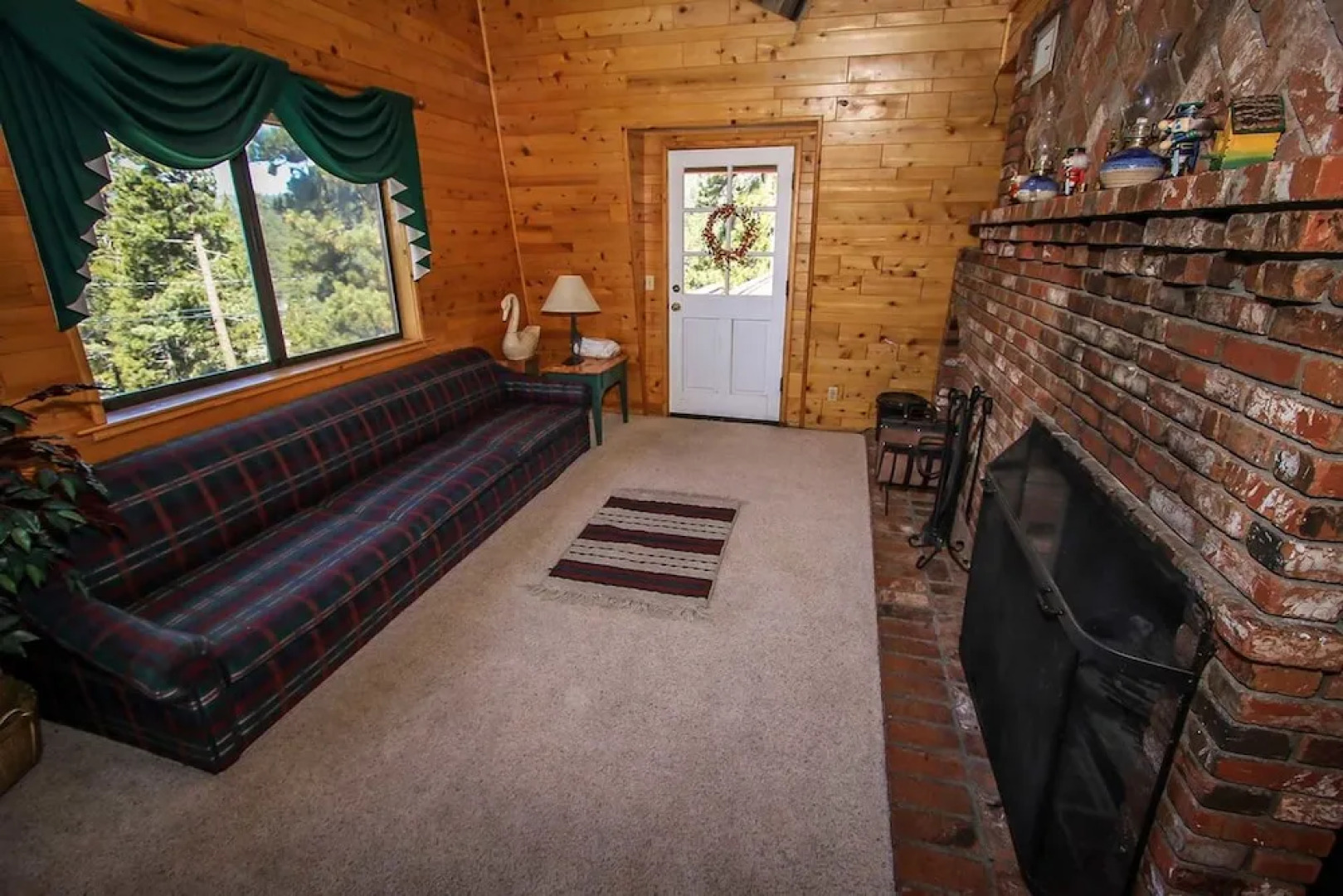 Grande Lodge 1053 by RedAwning