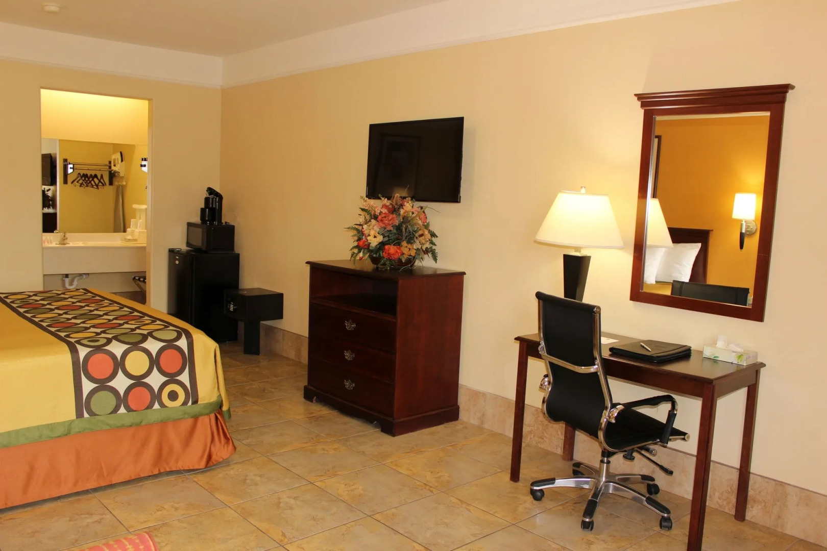 Texas Inn and Suites McAllen at La Plaza Mall and Airport