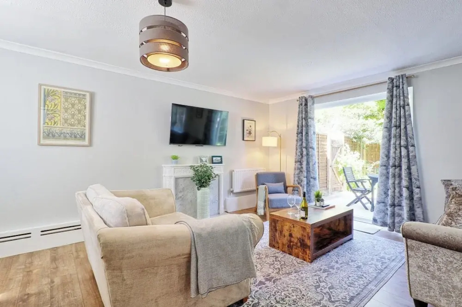 Tranquil Garden Retreat in Buckhurst Hill