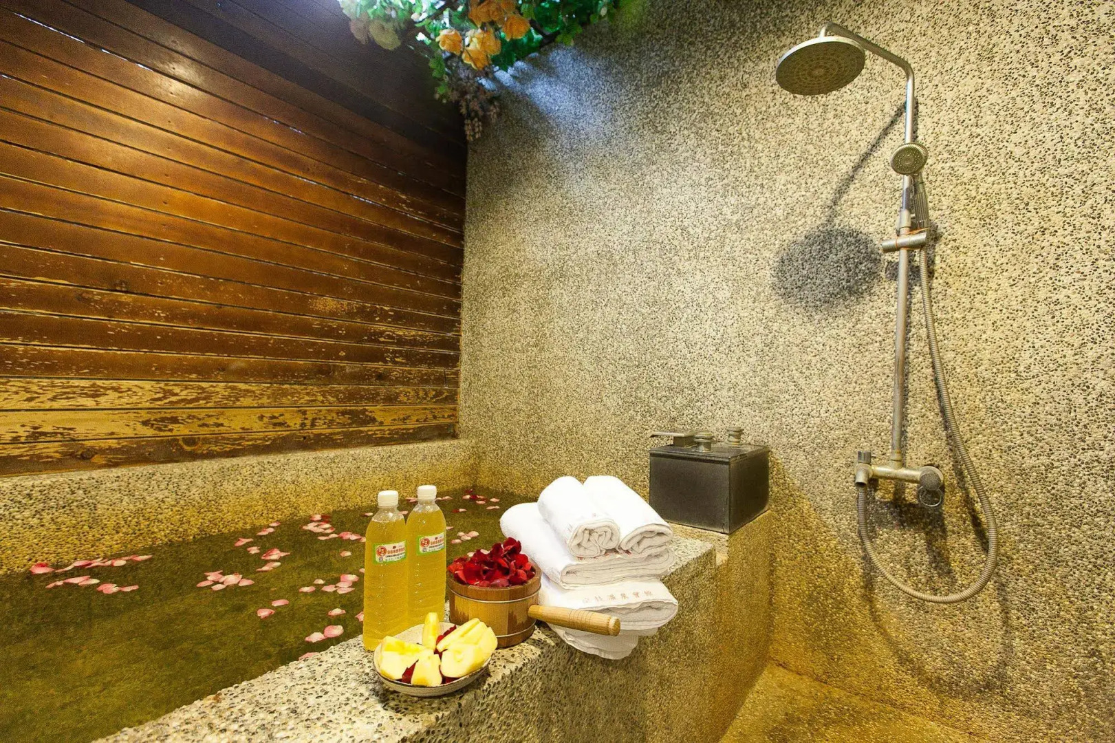 Lan Guei Hot Spring Hotel