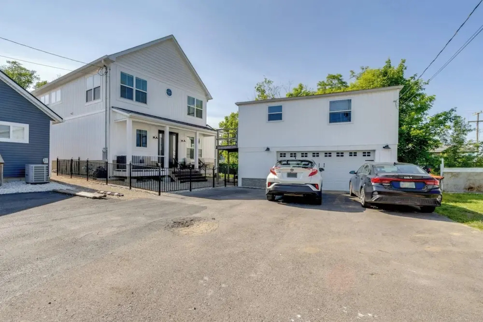 Steps to Buckeye Lake: Family-friendly Home