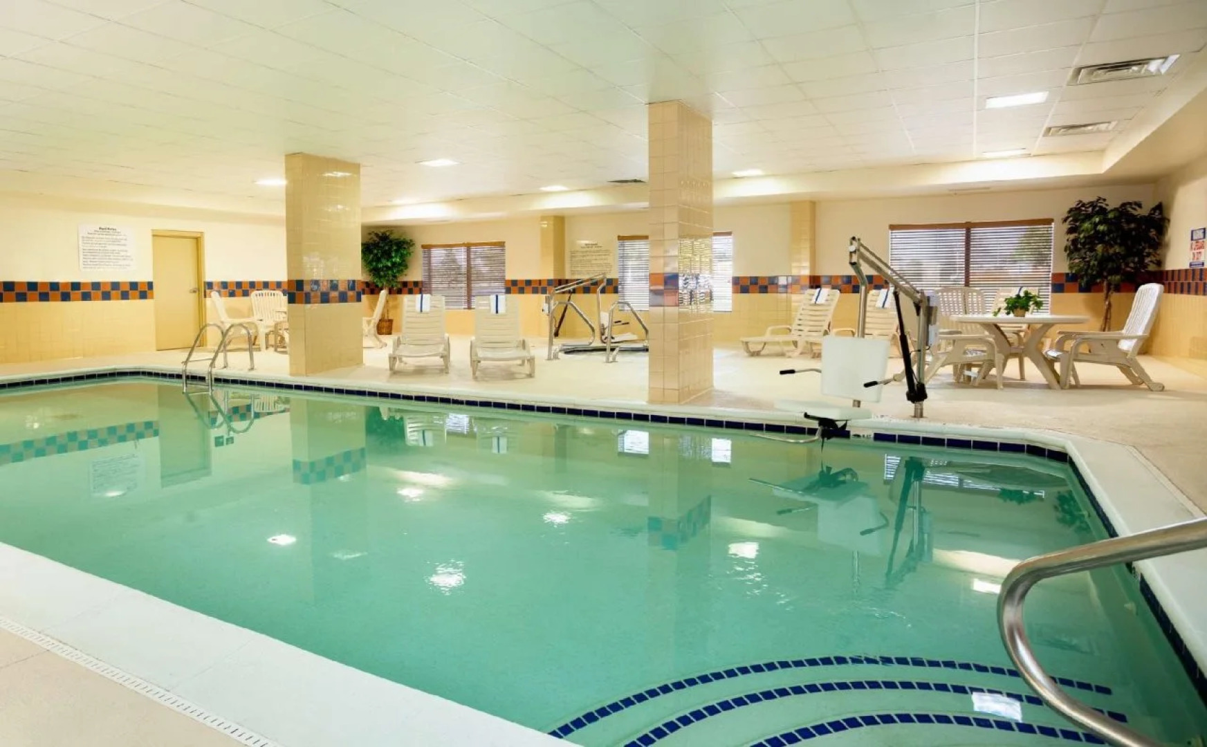 Hampton Inn & Suites Chicago-Libertyville