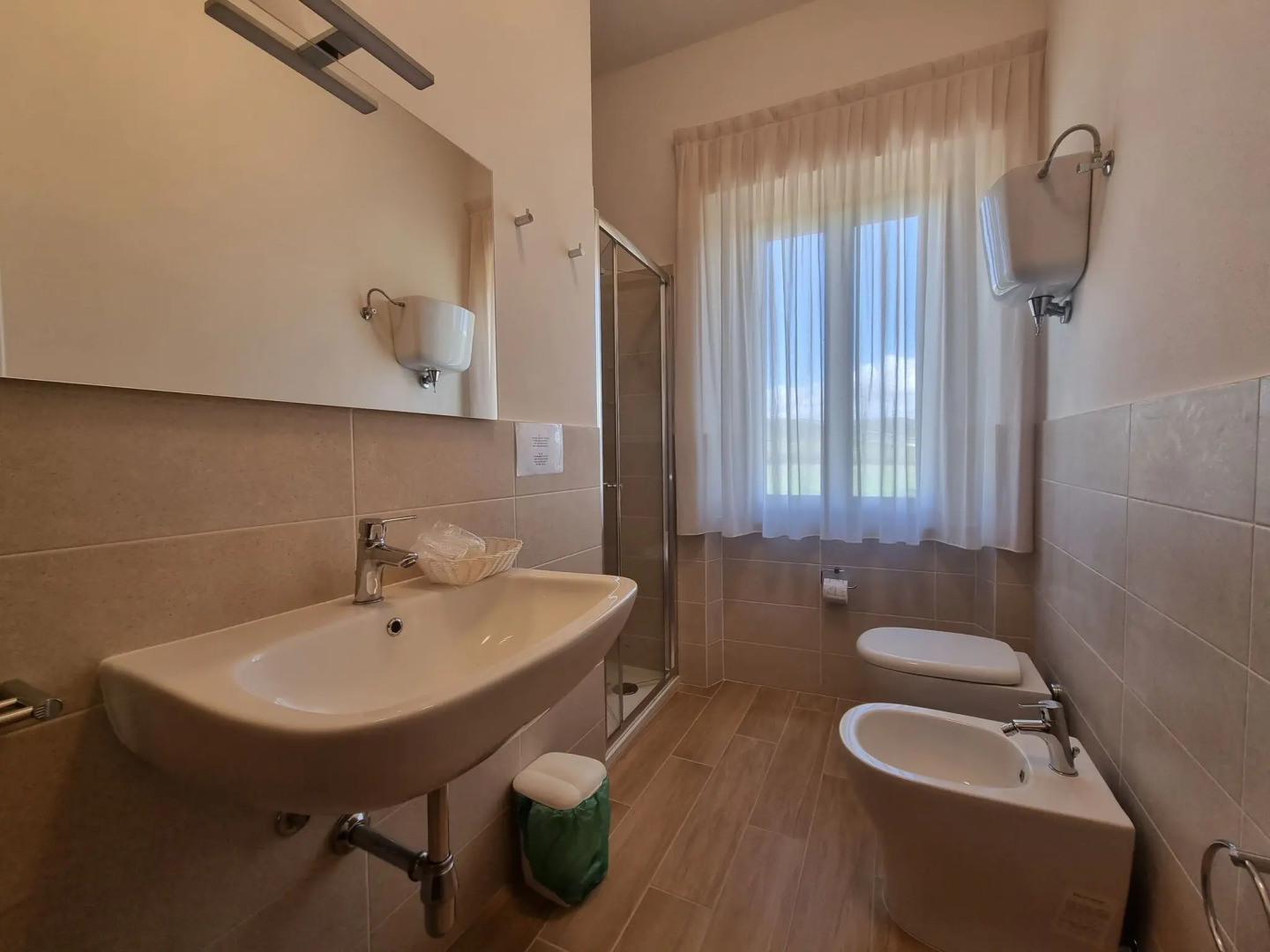 Tasteful Countryside Stay