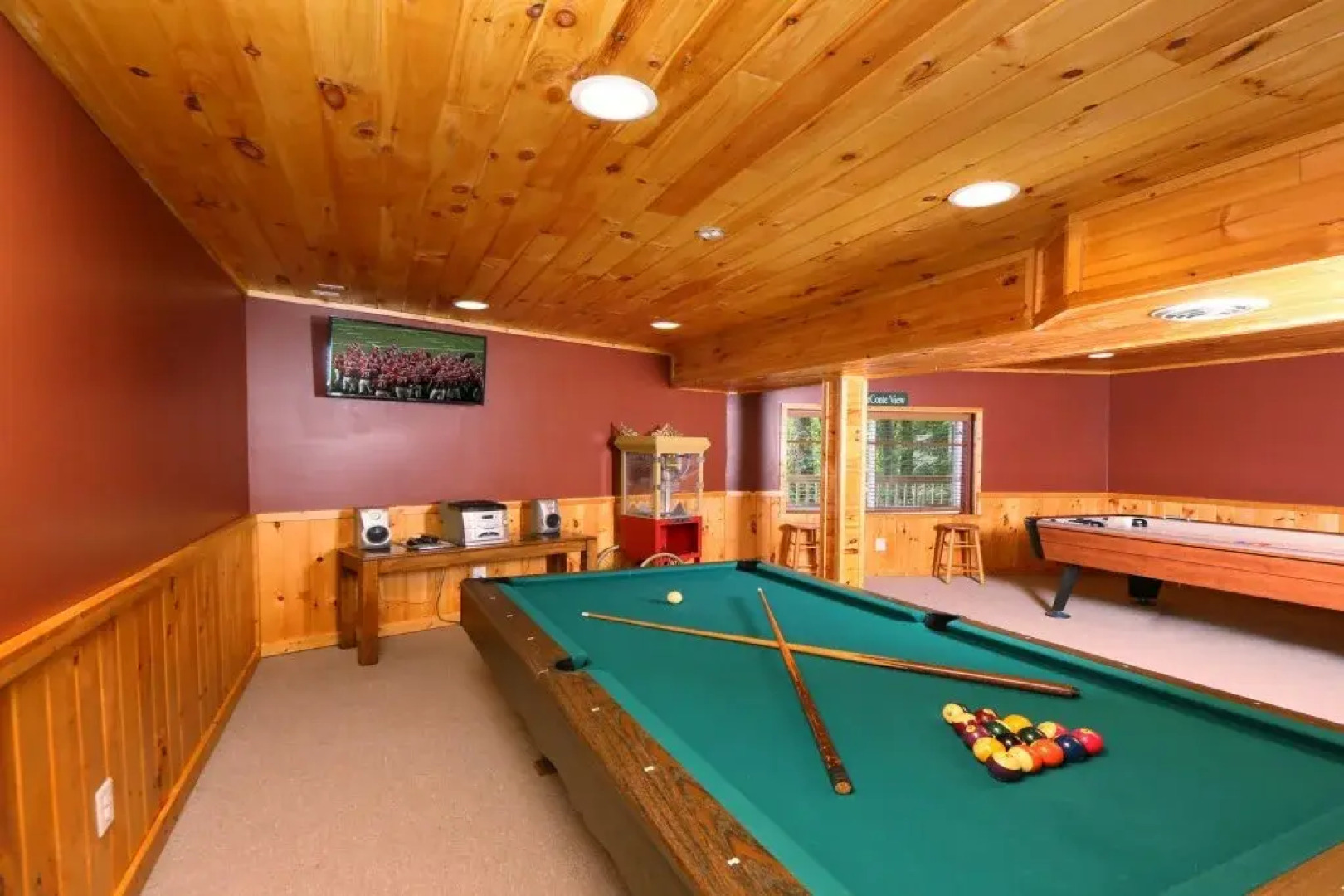 Million Dollar View - Four Bedroom Cabin