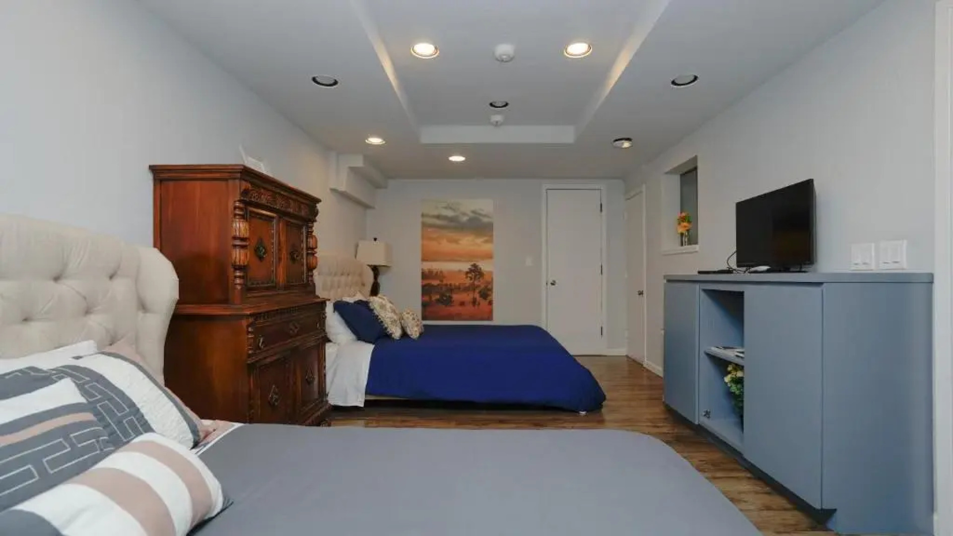 @ Marbella Lane Eco Friendly Treehouse, SFO