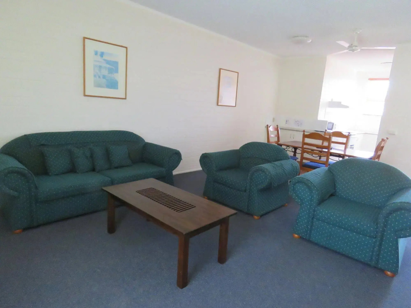 Emerald Gardens Motel & Apartments