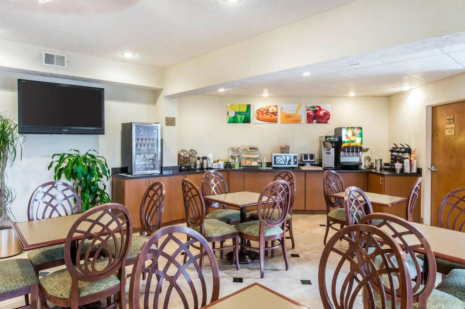 Quality Inn Clinton - Knoxville North