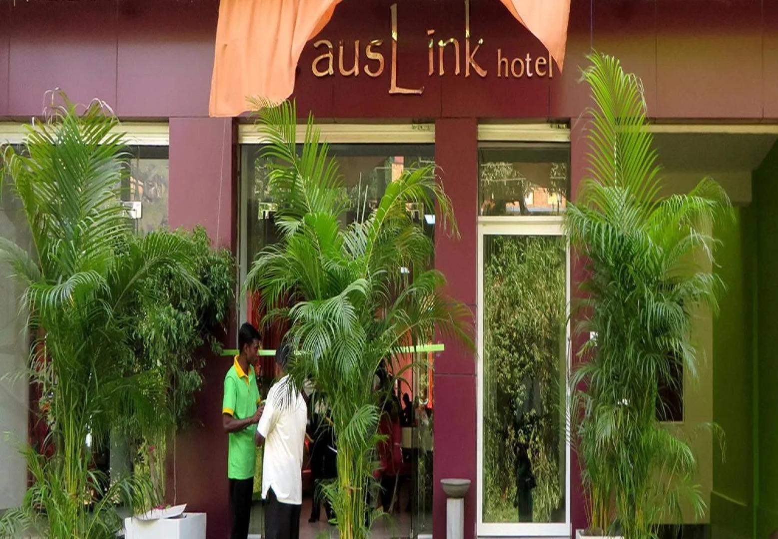 Auslink Hotel