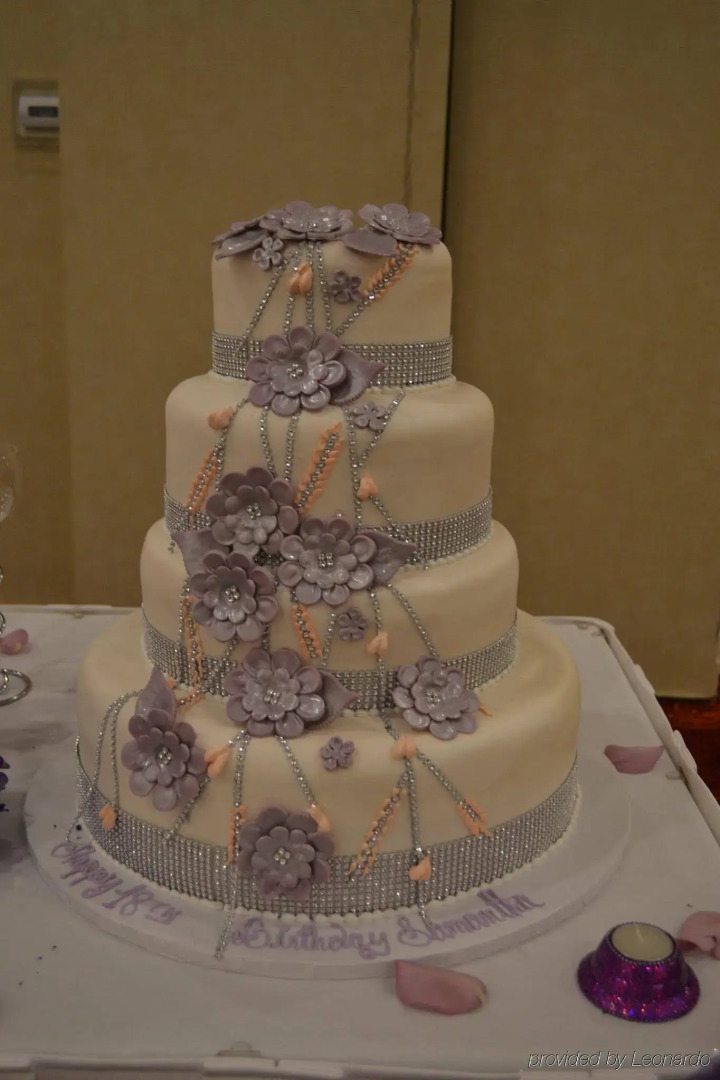 Doubletree by Hilton Monroe Township Cranbury