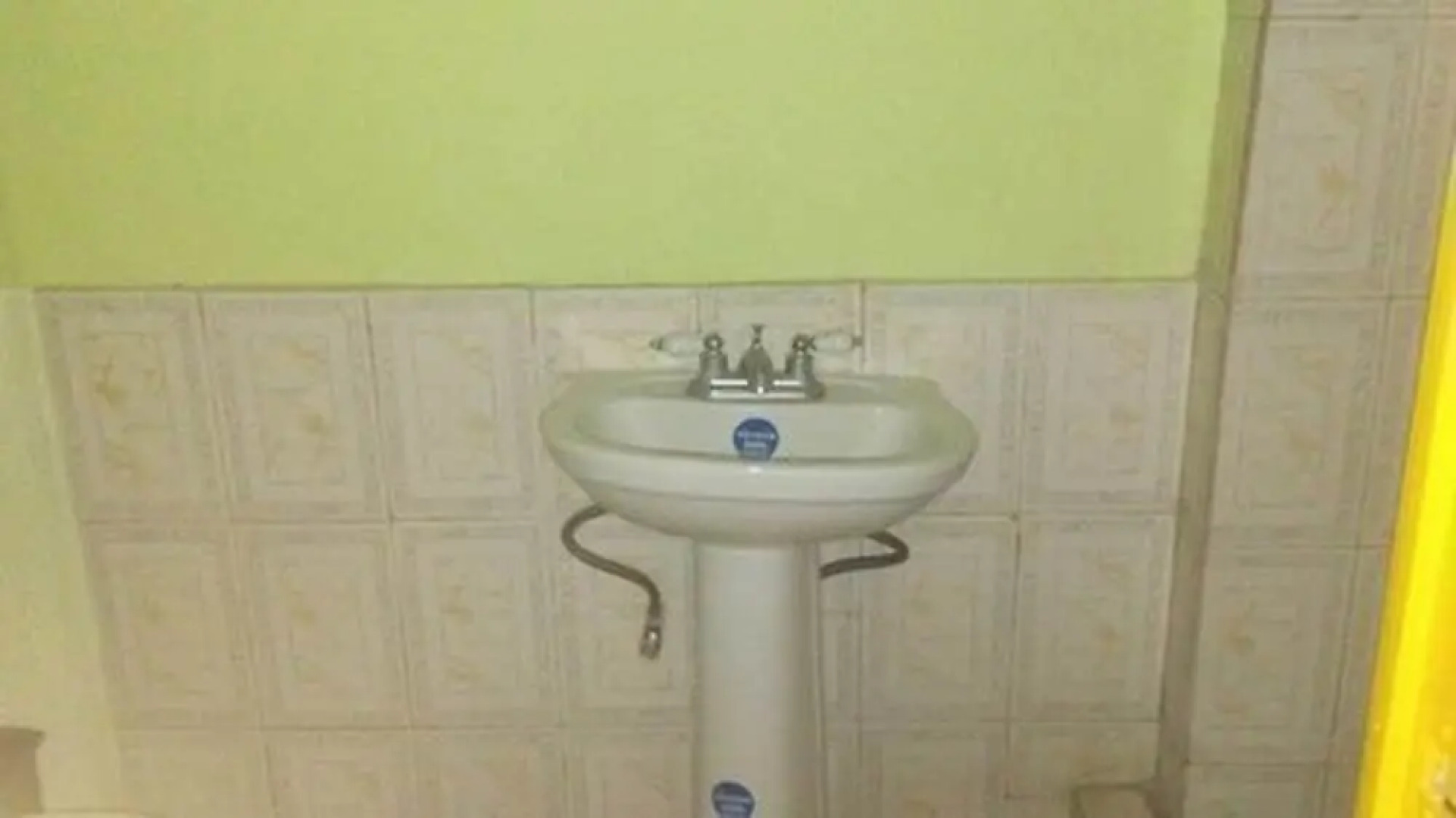 T-CA Guest House & Resto