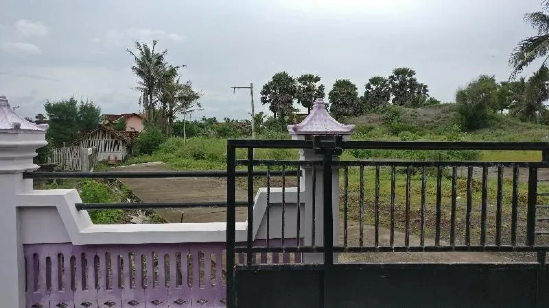 Losmen Tut Wuri 2 by ZUZU