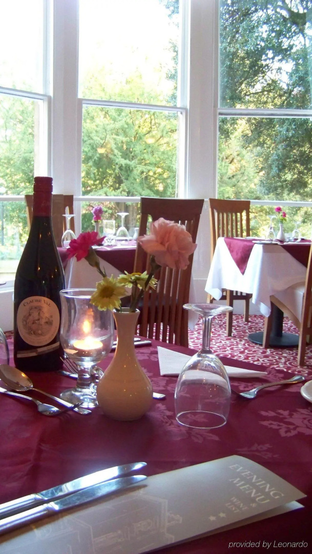 Victoria Square Hotel