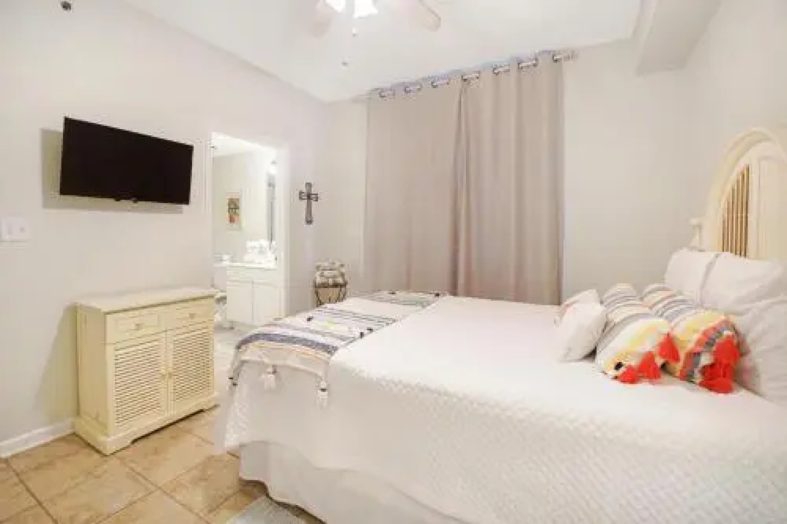 Beach Club Bristol 201 Condo