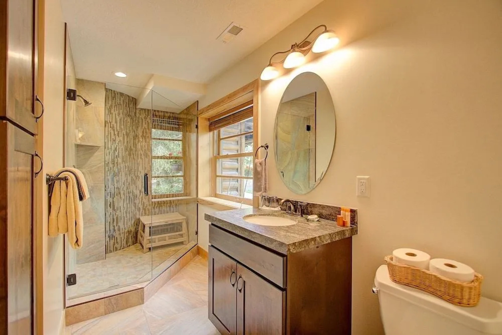 Engen Hus Bed and Breakfast