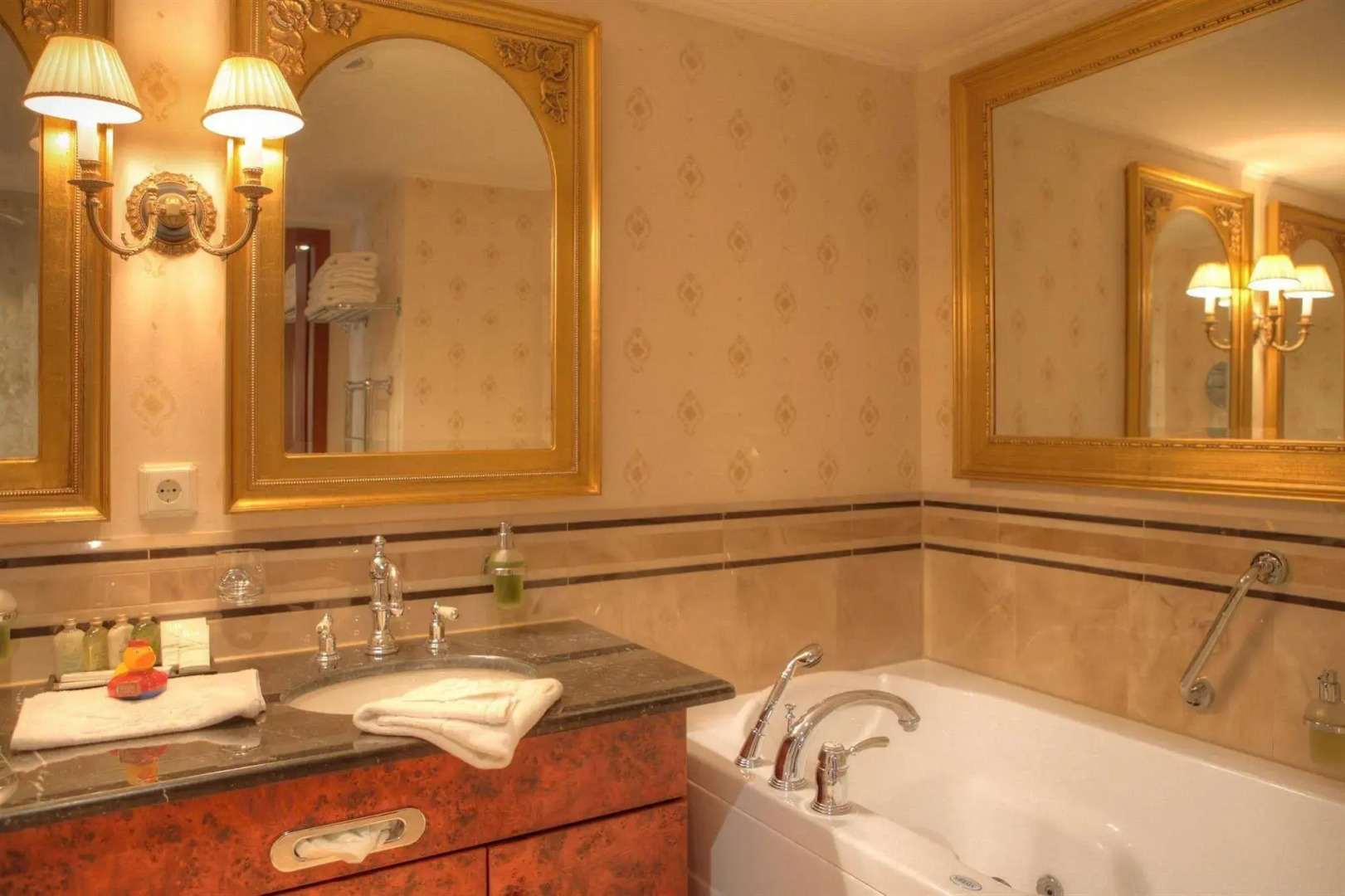 SEETELHOTEL Ahlbecker Hof