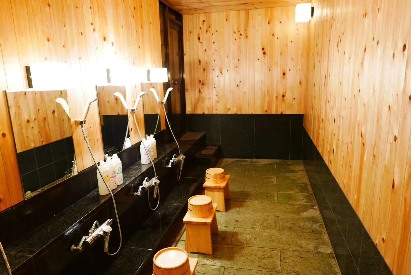 Onsen Hostel K's House Hakone