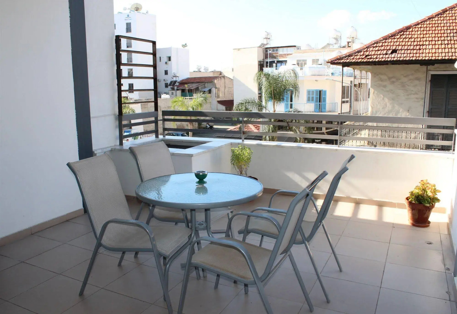 Eleonora Hotel Apartments