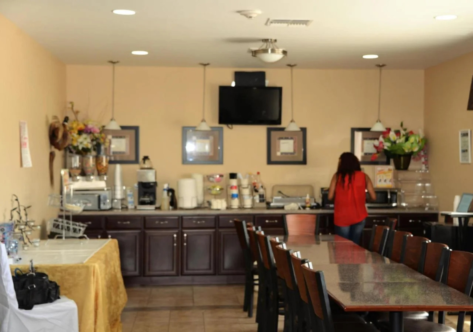 Irish Inn And Suites