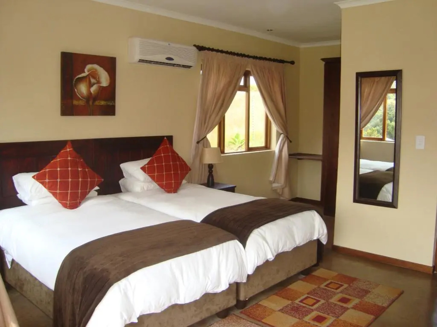 Thanda Manzi Country Hotel