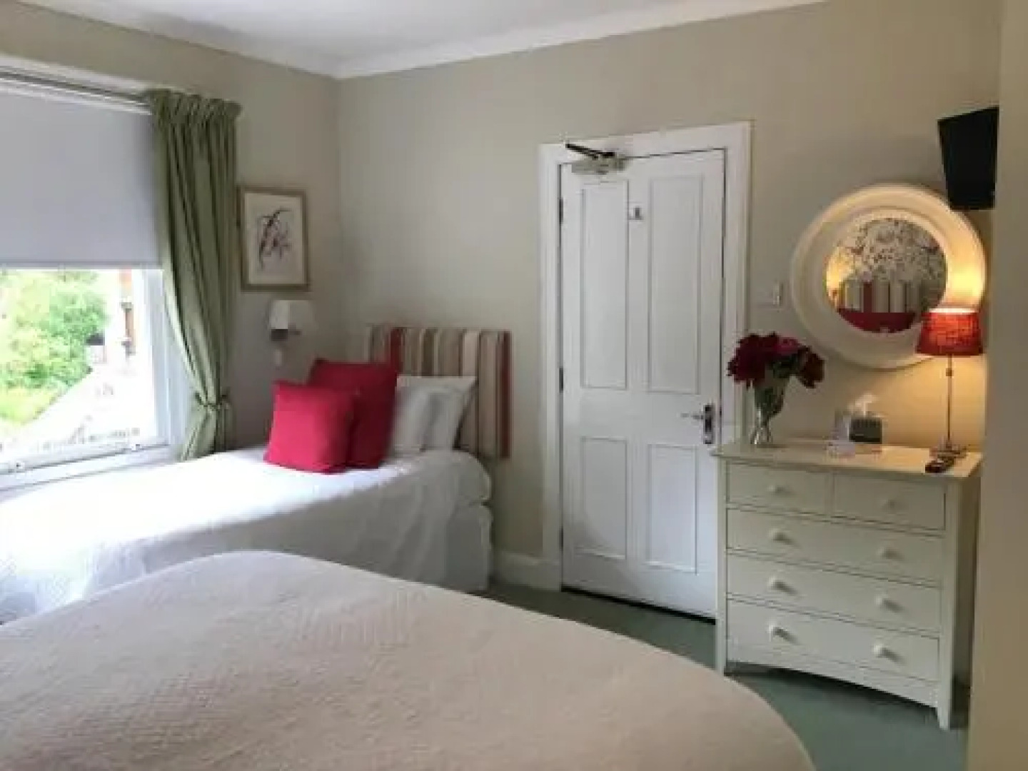 Smiddy House & Russell's Restaurant