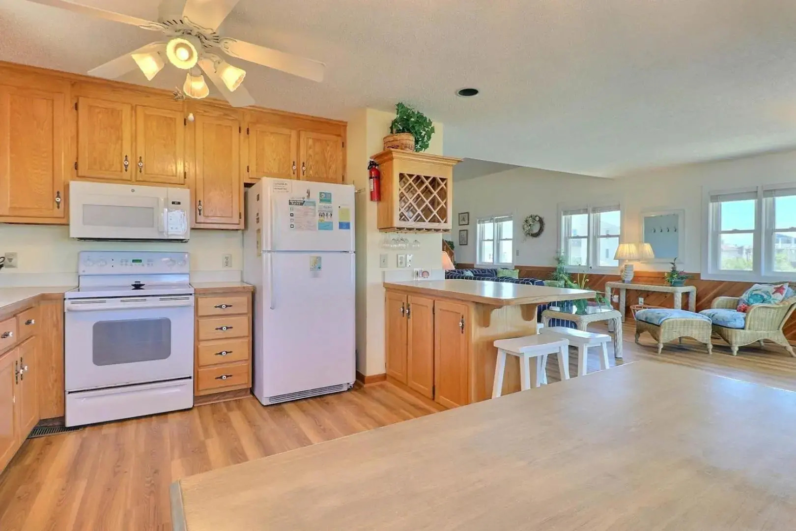 5018 - Mike`s Beach House