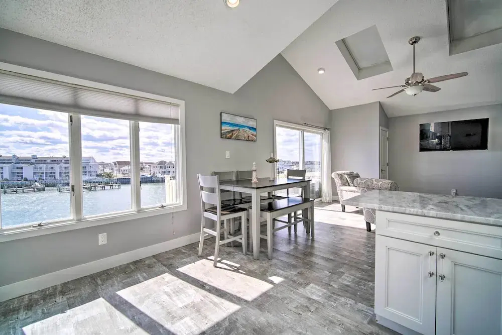 Condo w/ Bay Views ~ 5 Mi to Atlantic City!
