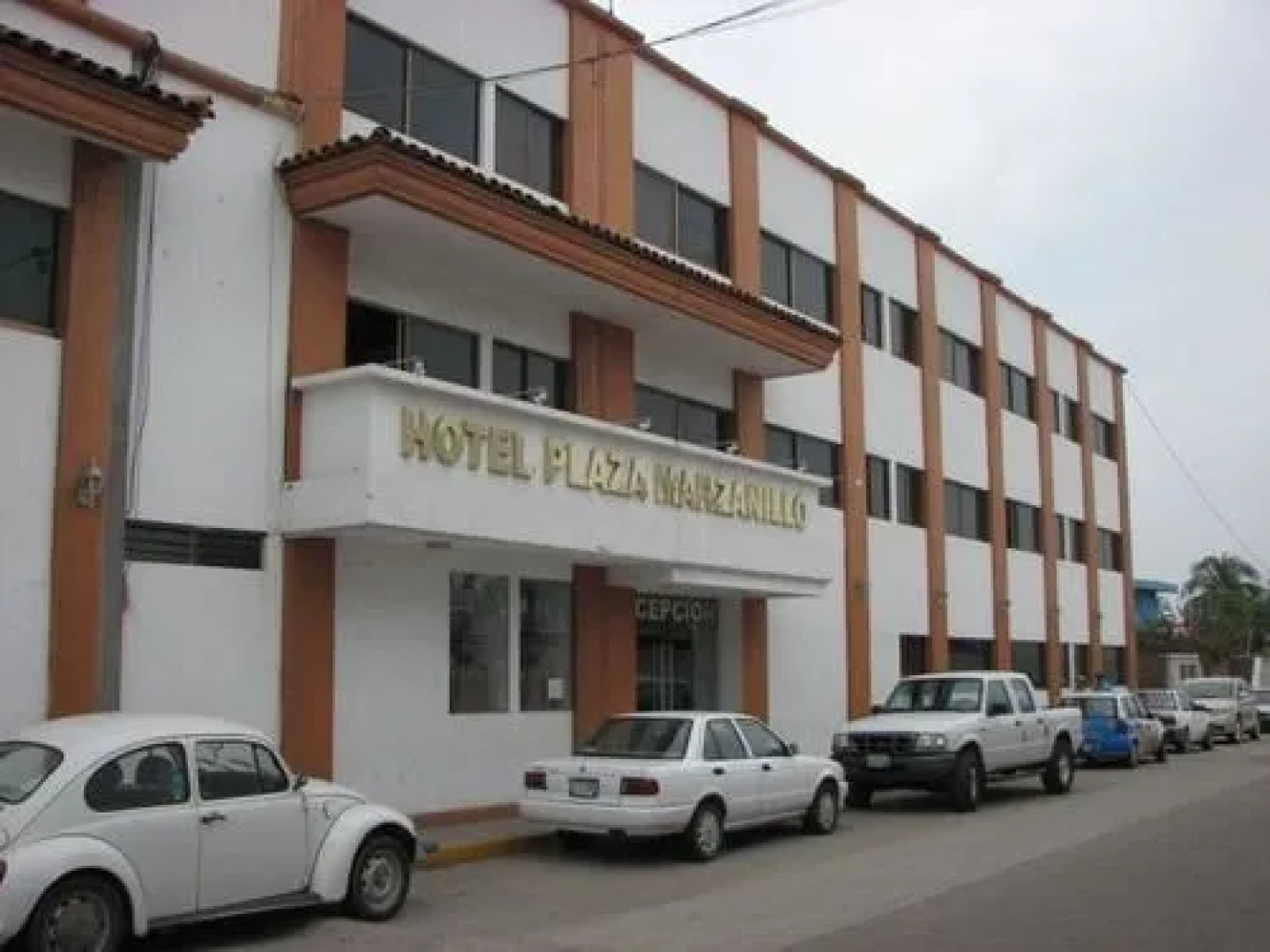 Hotel & Suites Plaza Manzanillo