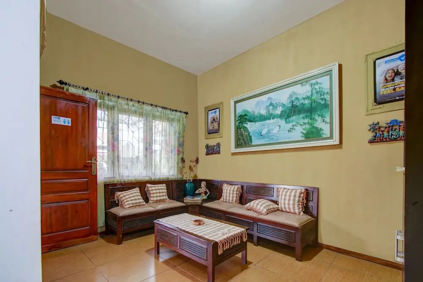 Melati House Syariah by OYO Rooms