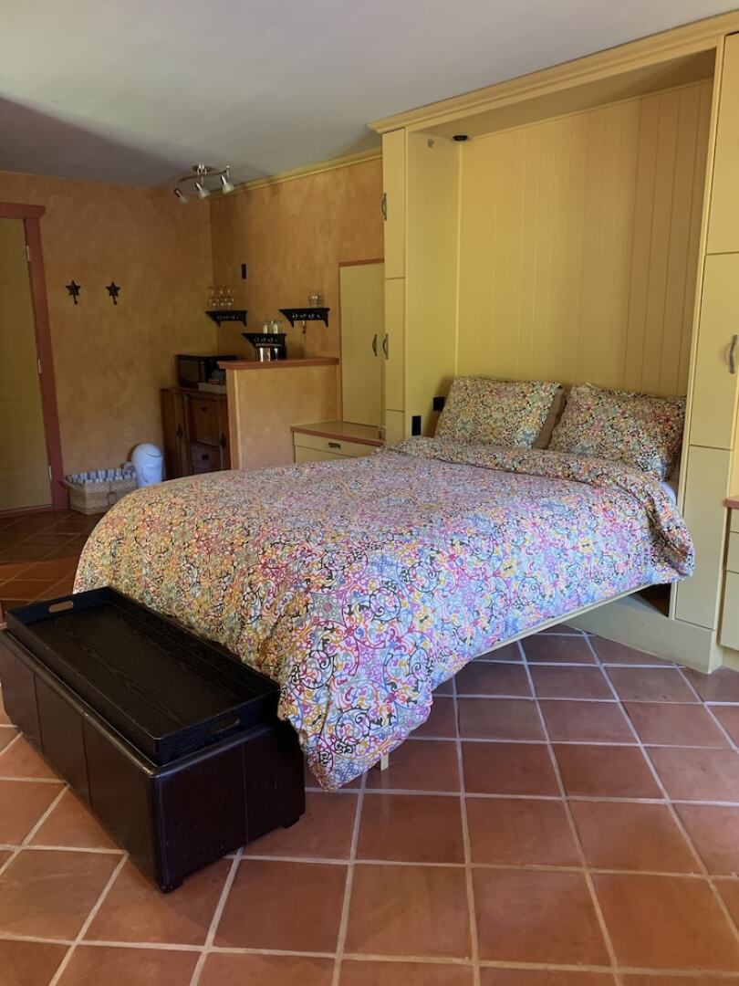 Salt Spring Carriage House B&B