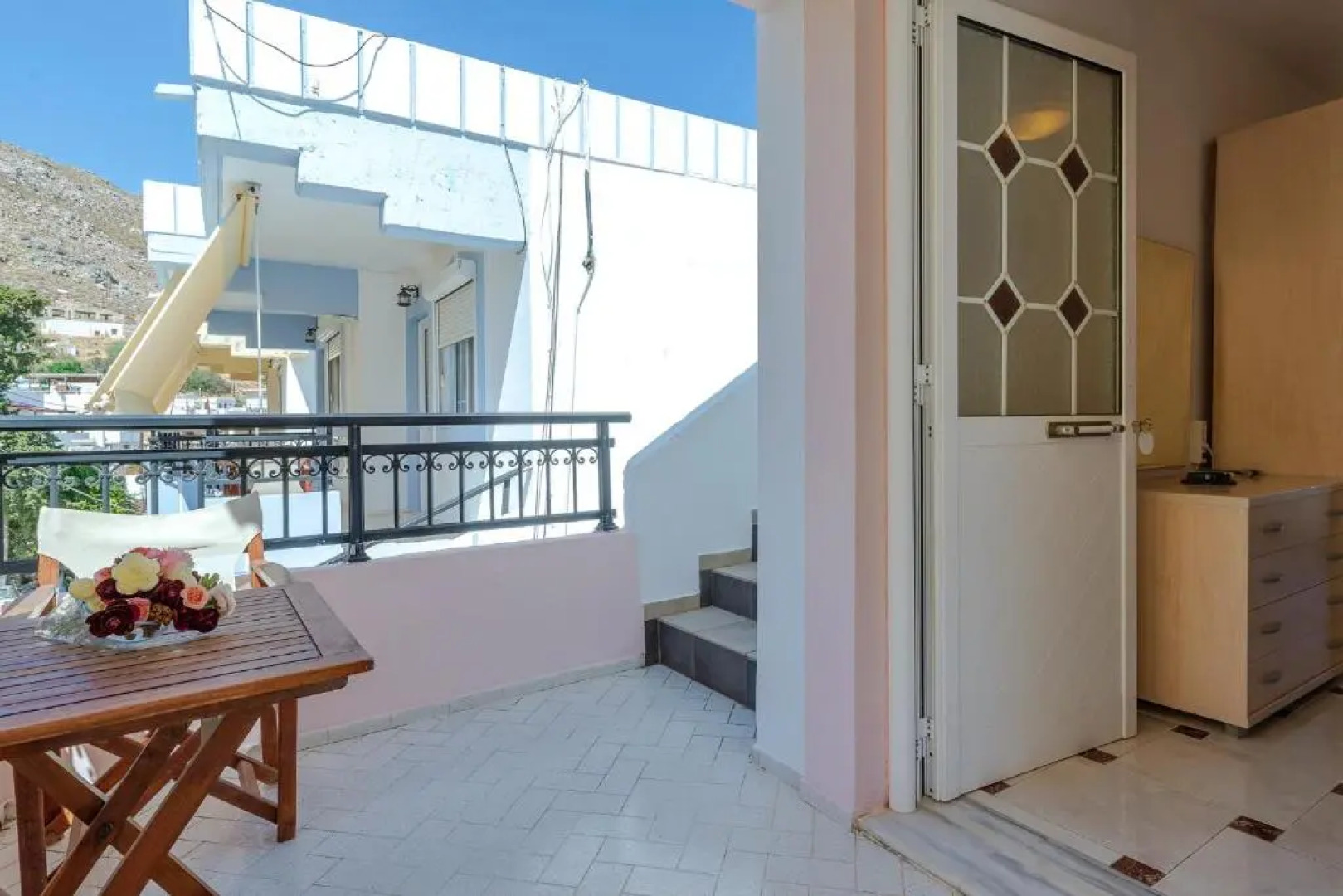 Olympus Tilos Apt Twin B1