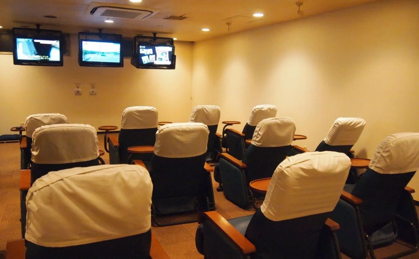 Rex Inn Kawasaki - Caters to Men