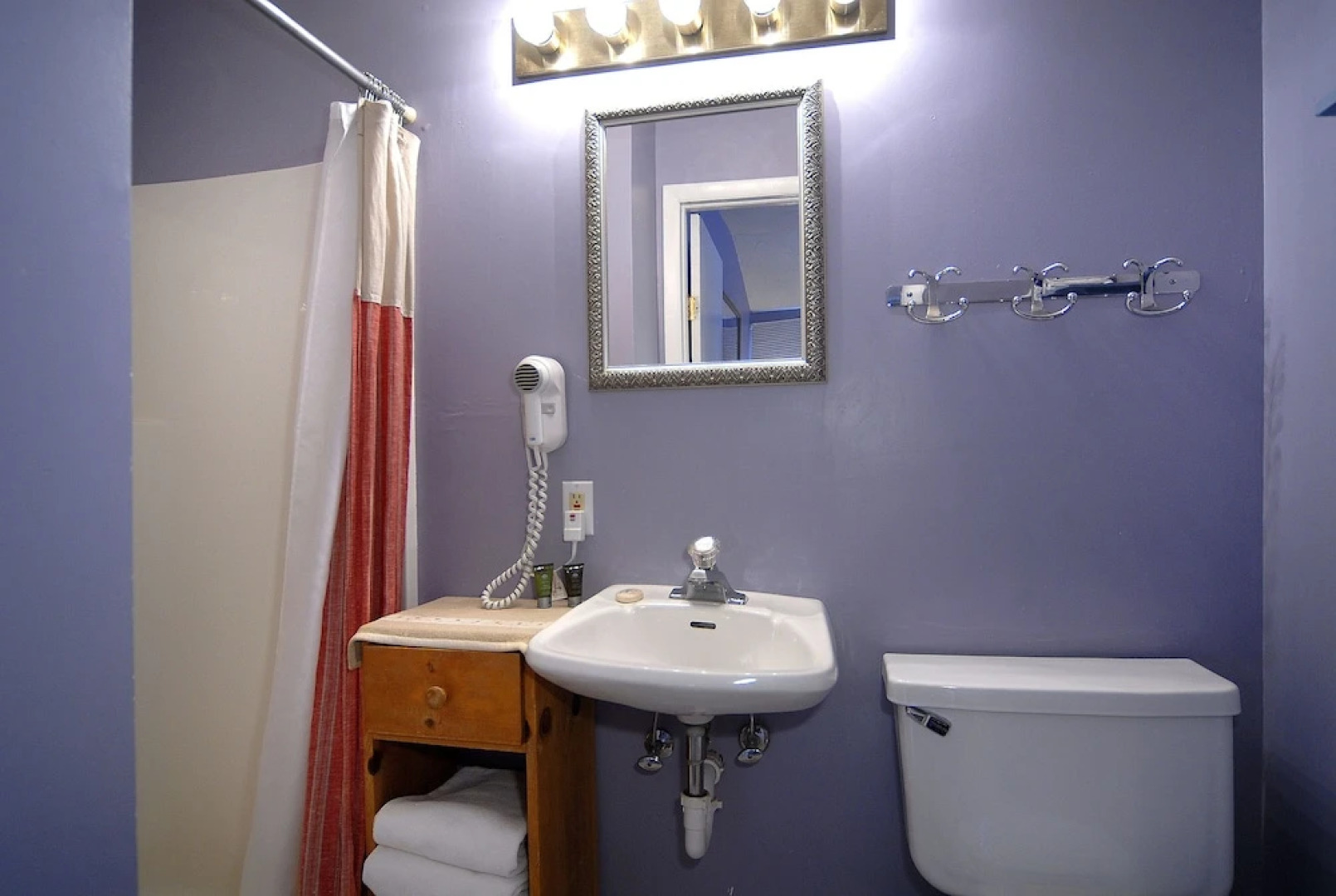 Purple Mountain Bed & Breakfast