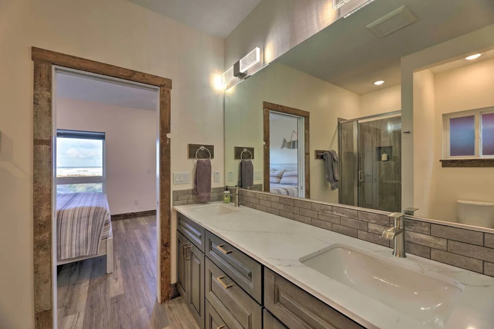 Sanderling Sea Cottages, Unit 6 w/ Beach Access!