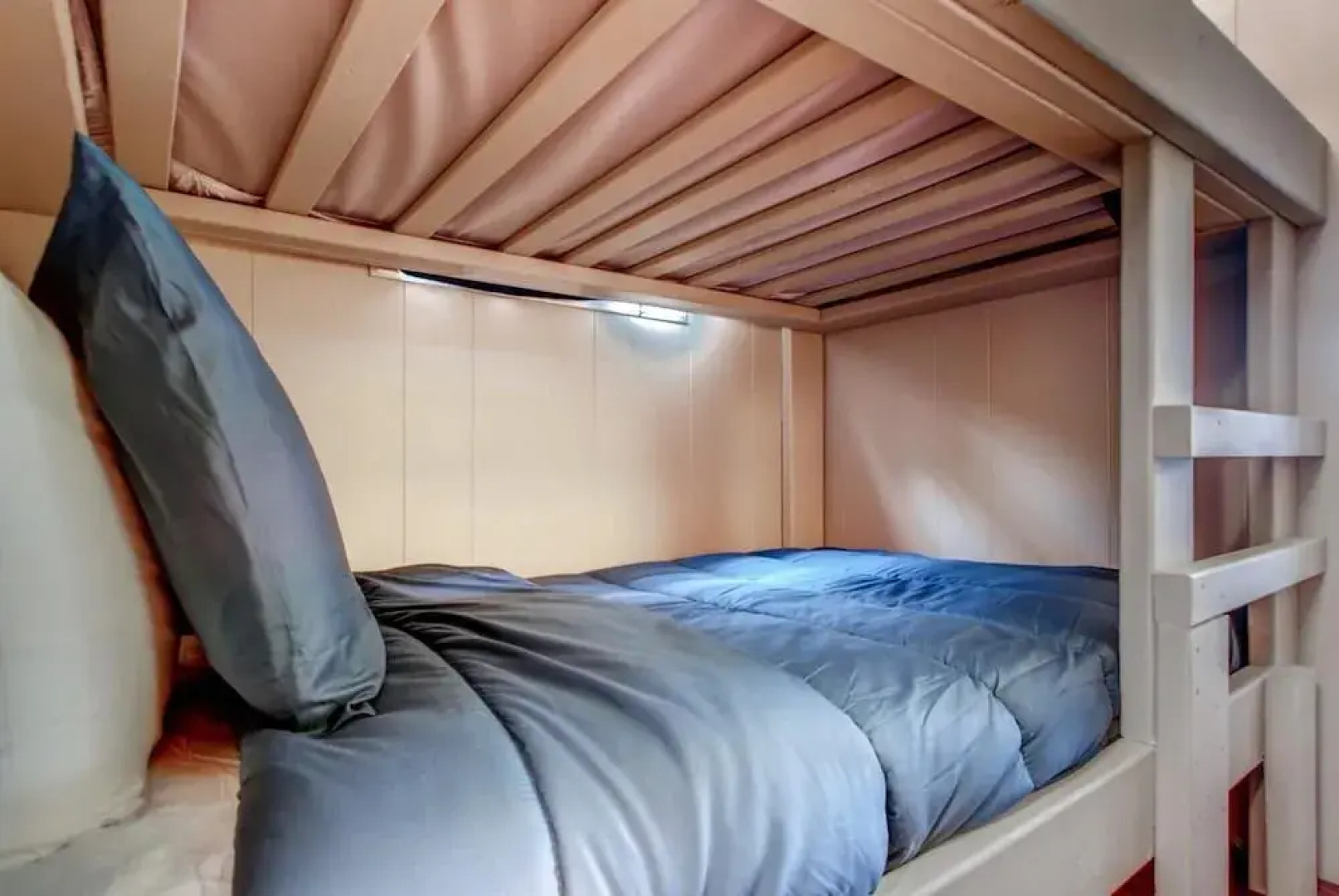 Kamp Koby in Fair Haven