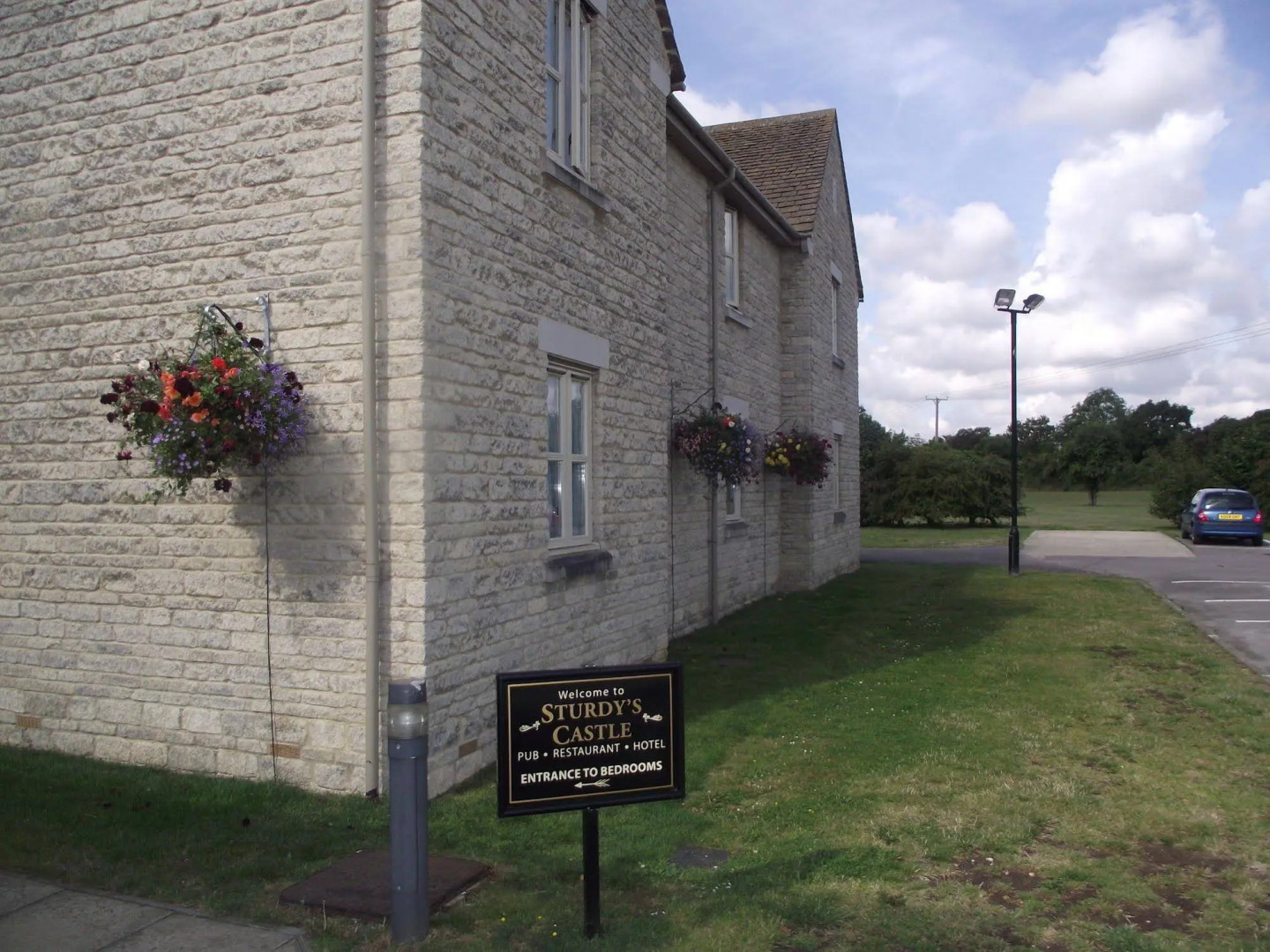 Sturdy's Castle Country Inn