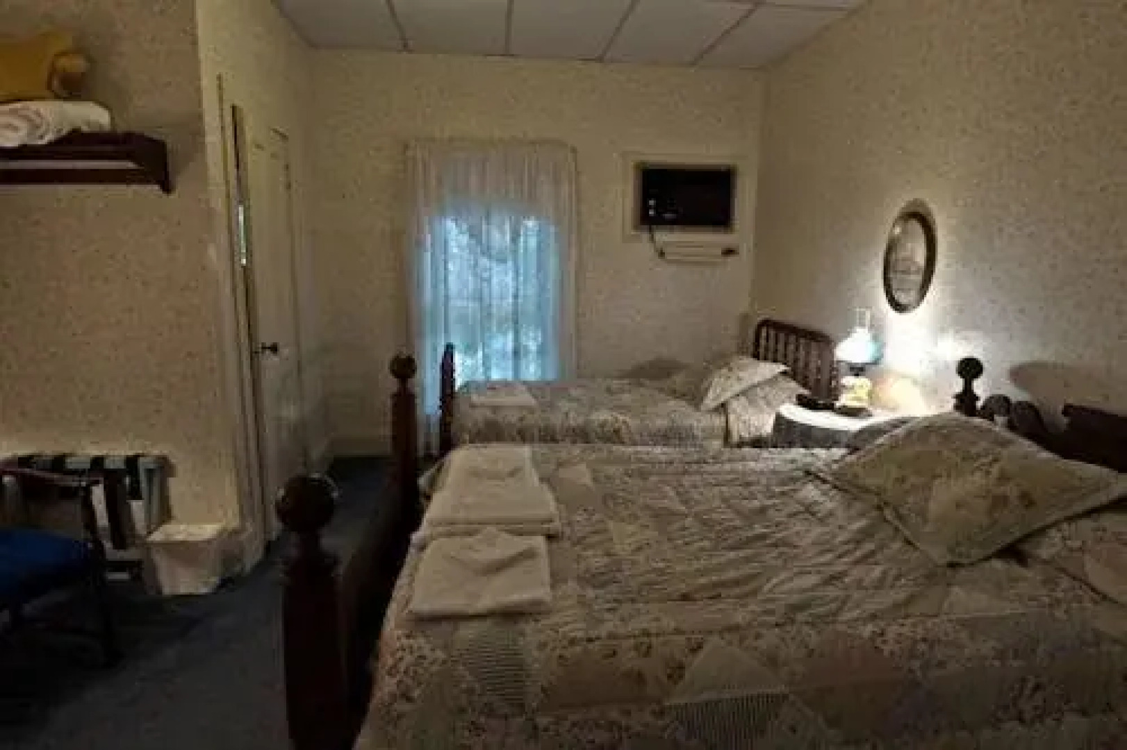 Riverside: The Inn at Cambridge Springs