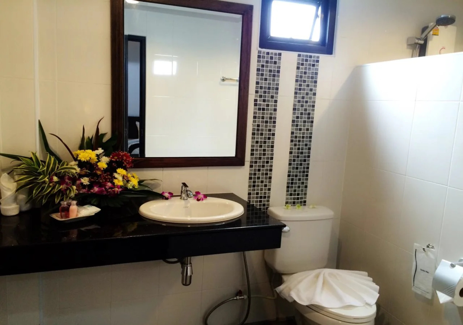 The Seashore Kamala Service Apartment