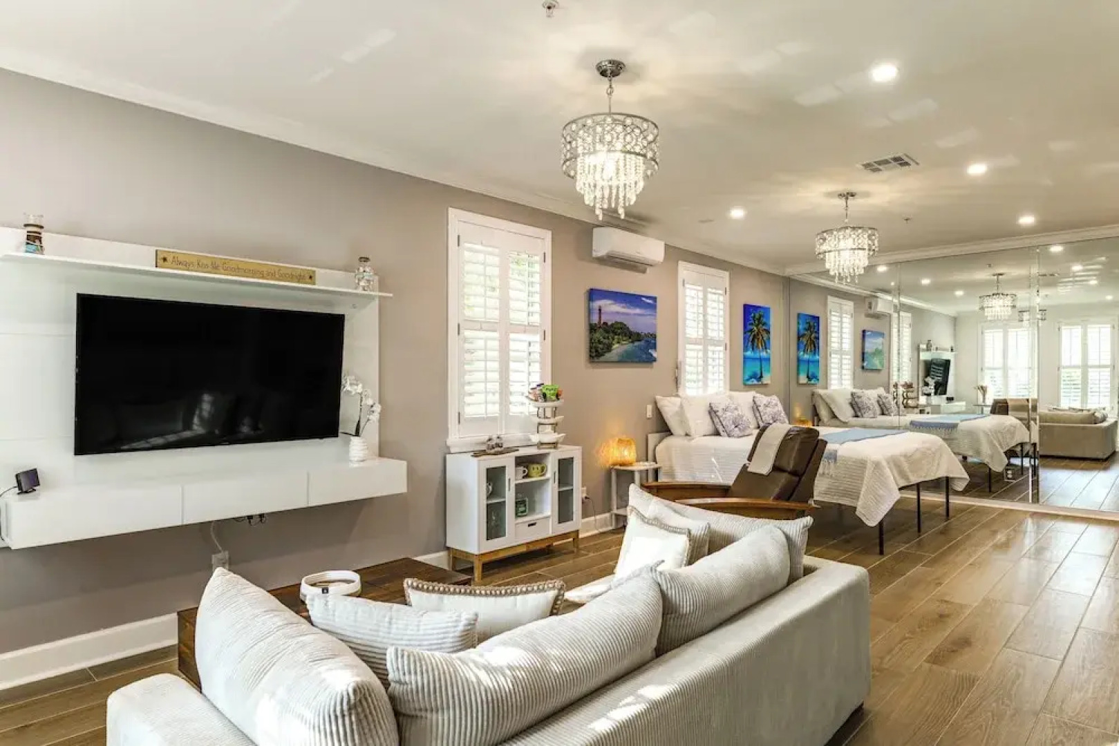 Pet-friendly Studio: 6 Mi to Jupiter Beach Park!