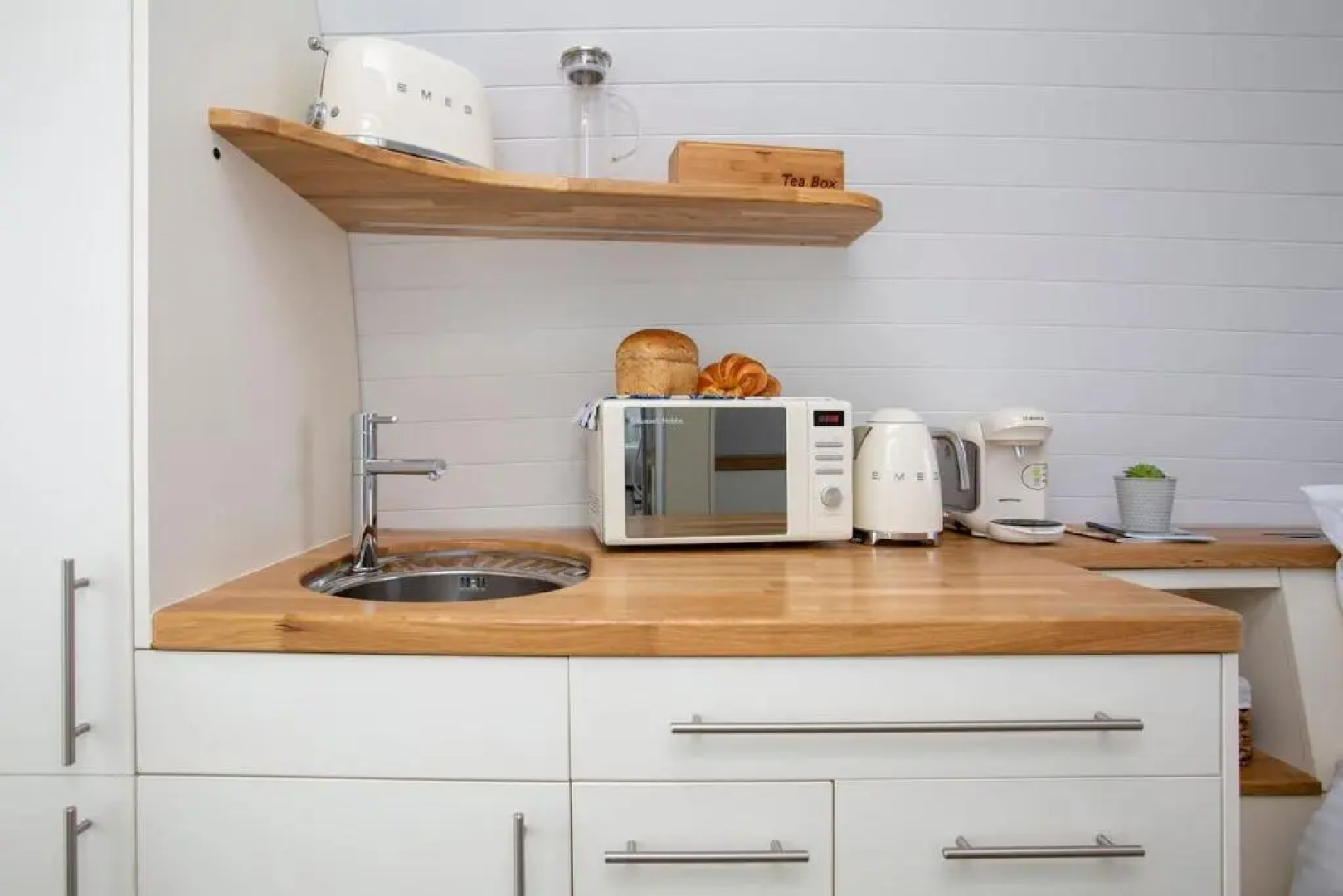 Sea Breeze Ark 900 Boat