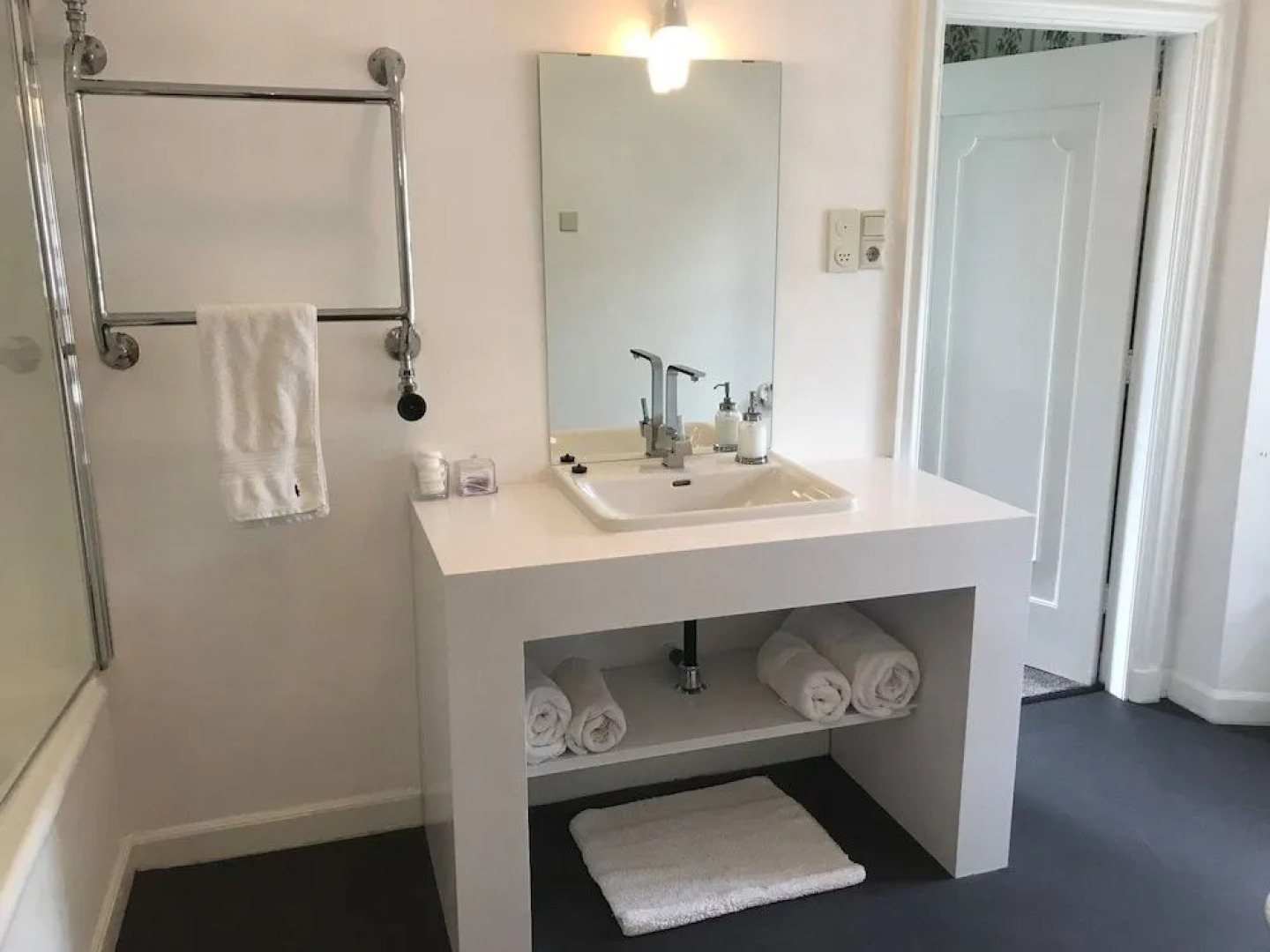 Bed & Breakfast Kasteel Ophemert