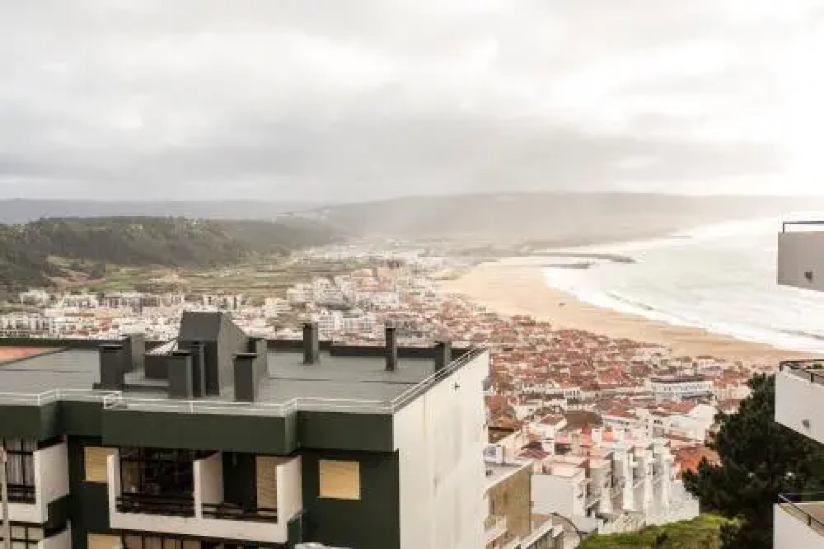 Elegant Sea View Apartment