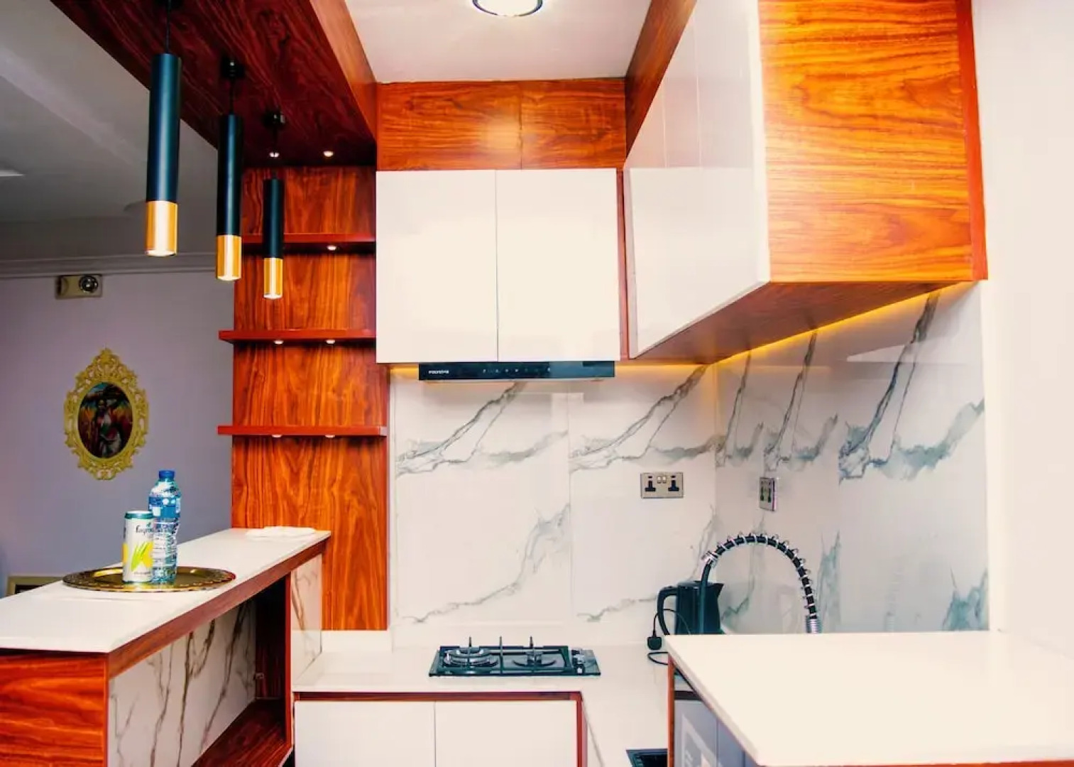 Ai-Royal Hotel & Suites