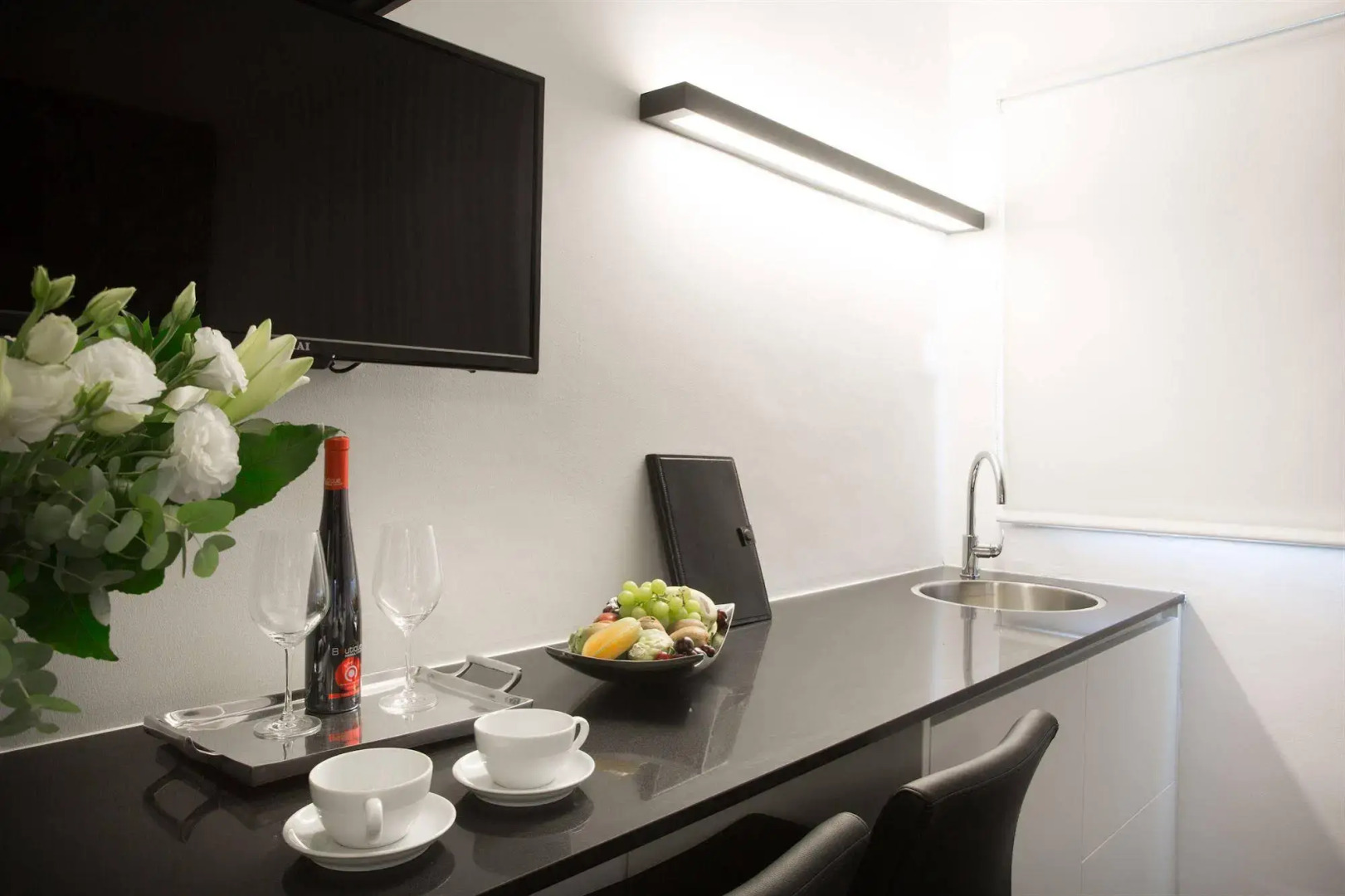 Dizengoff Avenue Hotel