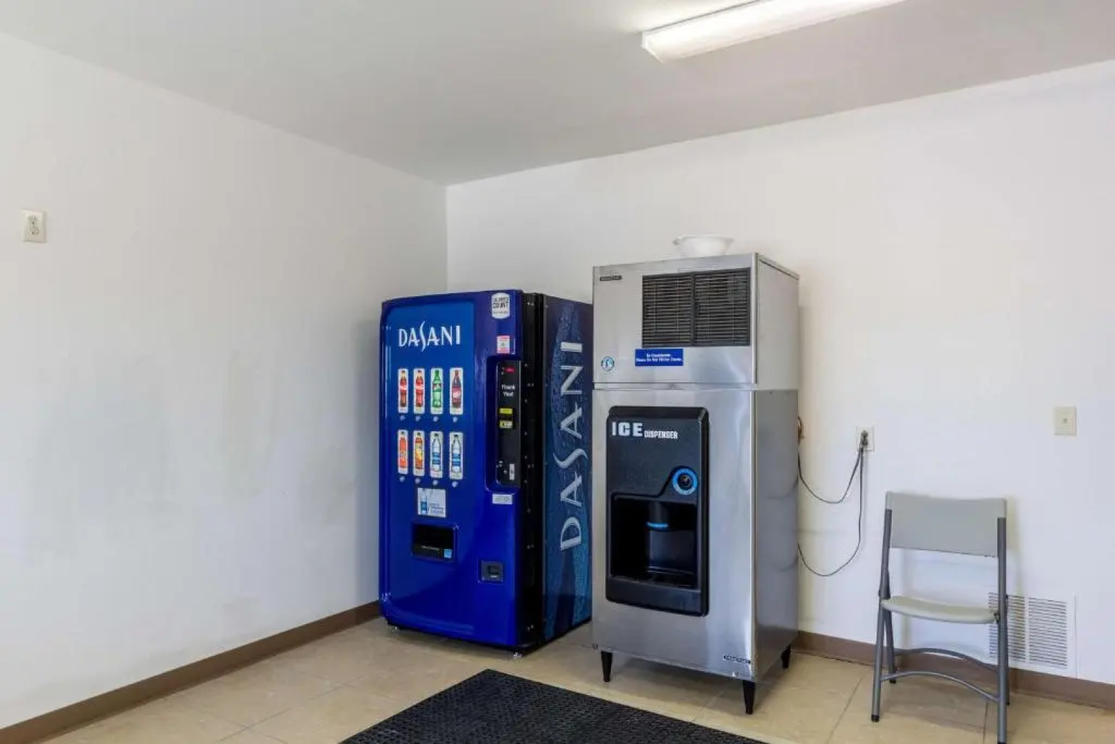 Super 8 by Wyndham Kenedy